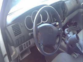 2008 TOYOTA TACOMA, WHITE, STD CAB, 2.7L, AT, 2WD,  Z25105